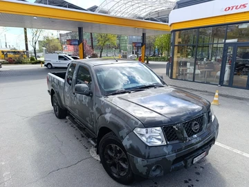 Авто Nissan Navara 2010 № 8719506