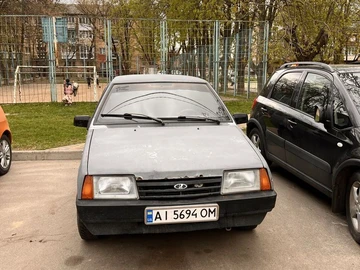 Авто ВАЗ 21099 1998 № 8719522