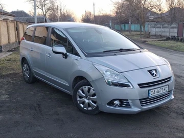 Авто Peugeot 5008 2011 № 8719566