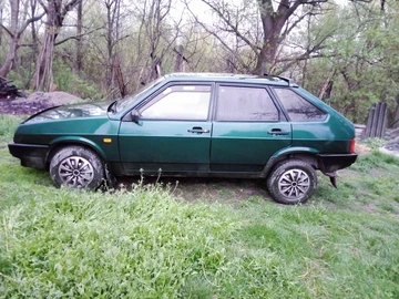 Авто ВАЗ 21093 2002 № 8719617