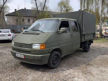 Авто Volkswagen Transporter 1997 № 8719630