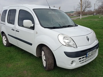 Авто Renault Kangoo Passenger 2009 № 8719650