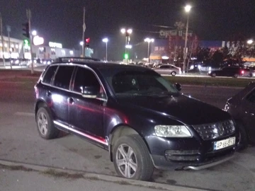 Авто Volkswagen Touareg 2005 № 8719786