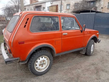Авто ВАЗ 2121 1983 № 8719996