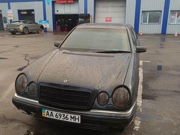Авто Mercedes Mb 1995 № 8720153