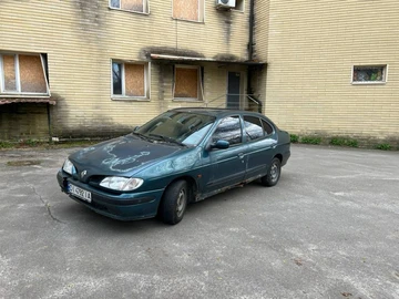 Авто Renault Megane 1998 № 8720167