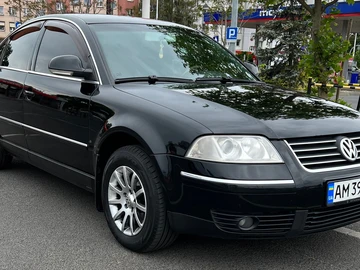 Авто Volkswagen Passat Sedan 2004 № 8720170