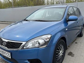 Авто KIA Cee X27 D 2010 № 8720207