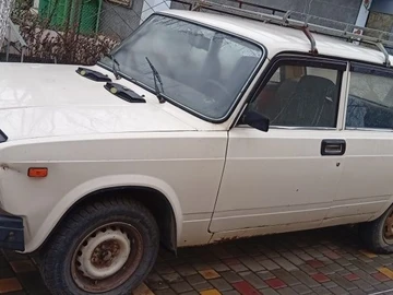 Авто ВАЗ 2107 1986 № 8720893