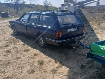 Авто Volkswagen Passat Cc 1987 № 8720895