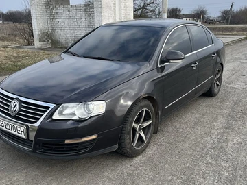 Авто Volkswagen Passat Sedan 2005 № 8721176