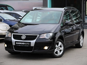 Авто Volkswagen Touran 2009 № 8721285