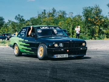 Авто BMW 3 Серия 1983 № 8721396