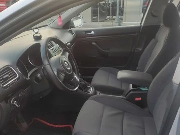 Авто Volkswagen Golf 2010 № 8721401
