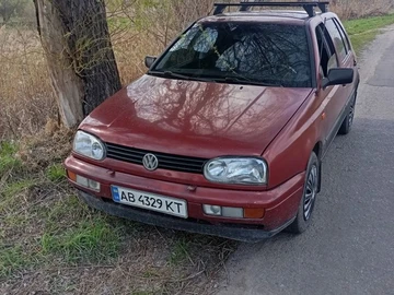 Авто Volkswagen Golf 1996 № 8721409