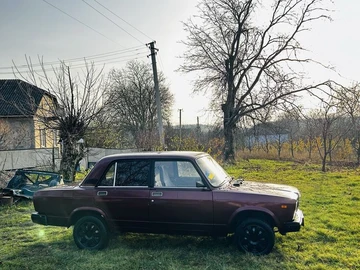 Авто ВАЗ 2107 1986 № 8721746