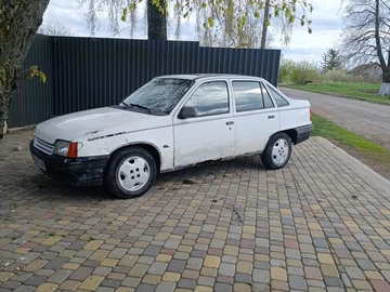 Авто Opel Kadett 1990 № 8722157