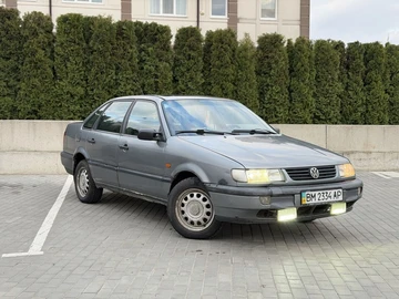 Авто Volkswagen Passat Sedan 1995 № 8722354