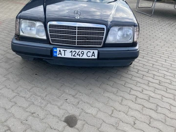 Авто Mercedes 220 1993 № 8722585
