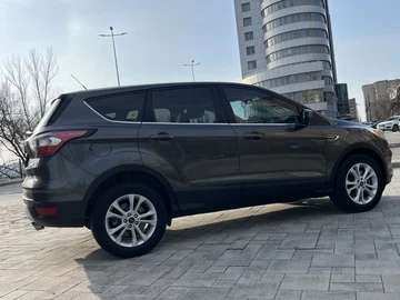 Авто Ford Escape 2017 № 8722599