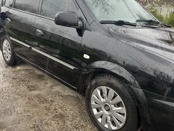 Авто KIA Carens 2004 № 8722790