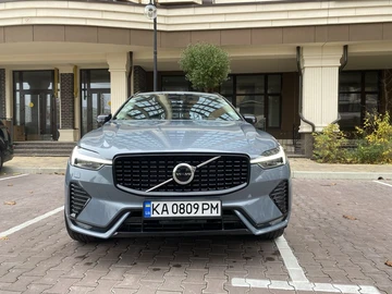 Авто Volvo Xc60 2023 № 8722891