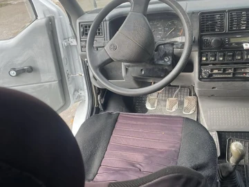 Авто Volkswagen Transporter 1991 № 8722923