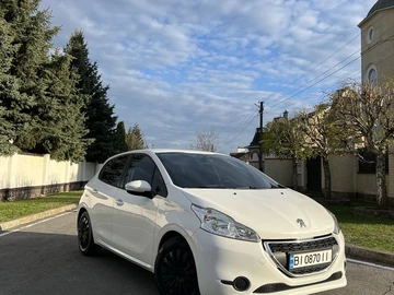 Авто Peugeot 208 2014 № 8723128