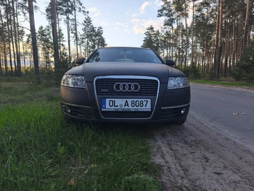 Авто Audi Quattro 2007 № 8723196
