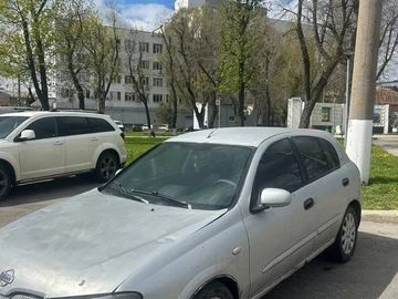 Авто Nissan Tino 2002 № 8723200