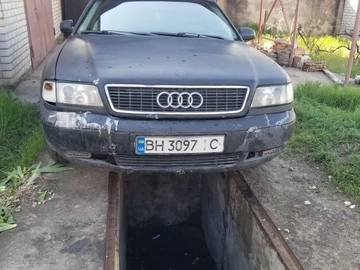 Авто Audi A8 1997 № 8723575