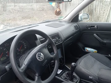 Авто Volkswagen Golf 2002 № 8723799