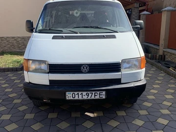 Авто Volkswagen Transporter 1992 № 8723876