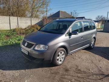 Авто Volkswagen Touran 2005 № 8723996