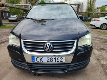 Авто Volkswagen Touran 2007 № 8724295