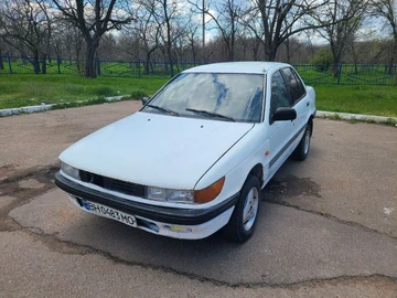 Авто Mitsubishi Lancer 1990 № 8724309