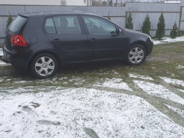 Авто Volkswagen Golf 2003 № 8724325