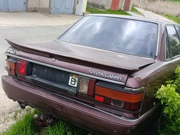 Авто Toyota Camry 1989 № 8724412
