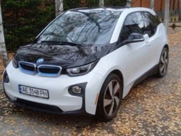 Авто BMW I3 2017 № 8724450