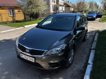 Авто KIA Cee X27 D 2009 № 8724477