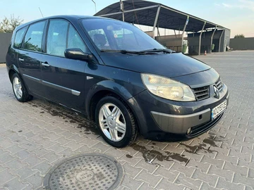 Авто Renault 4 2004 № 8724484