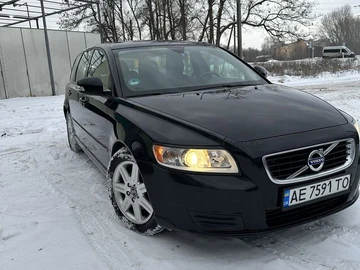 Авто Volvo V50 2010 № 8724539