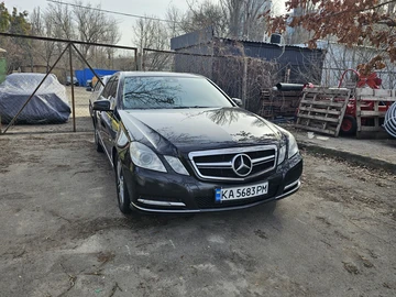 Авто Mercedes 220 2012 № 8724575