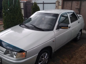 Авто ВАЗ 2110 2004 № 8724702