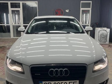 Авто Audi A4 2010 № 8724935