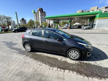 Авто KIA Cee X27 D 2017 № 8724983