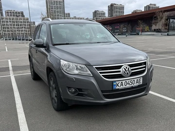 Авто Volkswagen Tiguan 2010 № 8725212