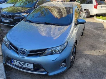 Авто Toyota Auris 2015 № 8725254