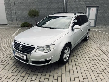 Авто Volkswagen Passat Variant 2005 № 8725270