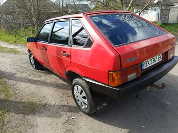 Авто ВАЗ 2109 1989 № 8725285
